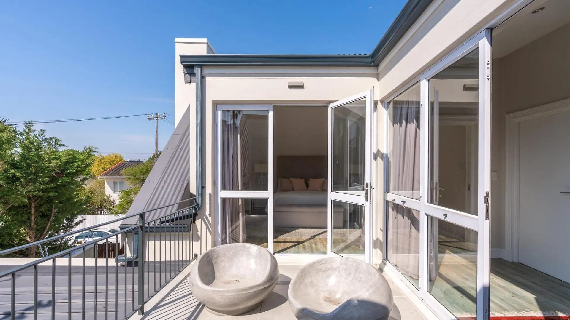 4 Bedroom Haven In Chelsea Village Cape Town