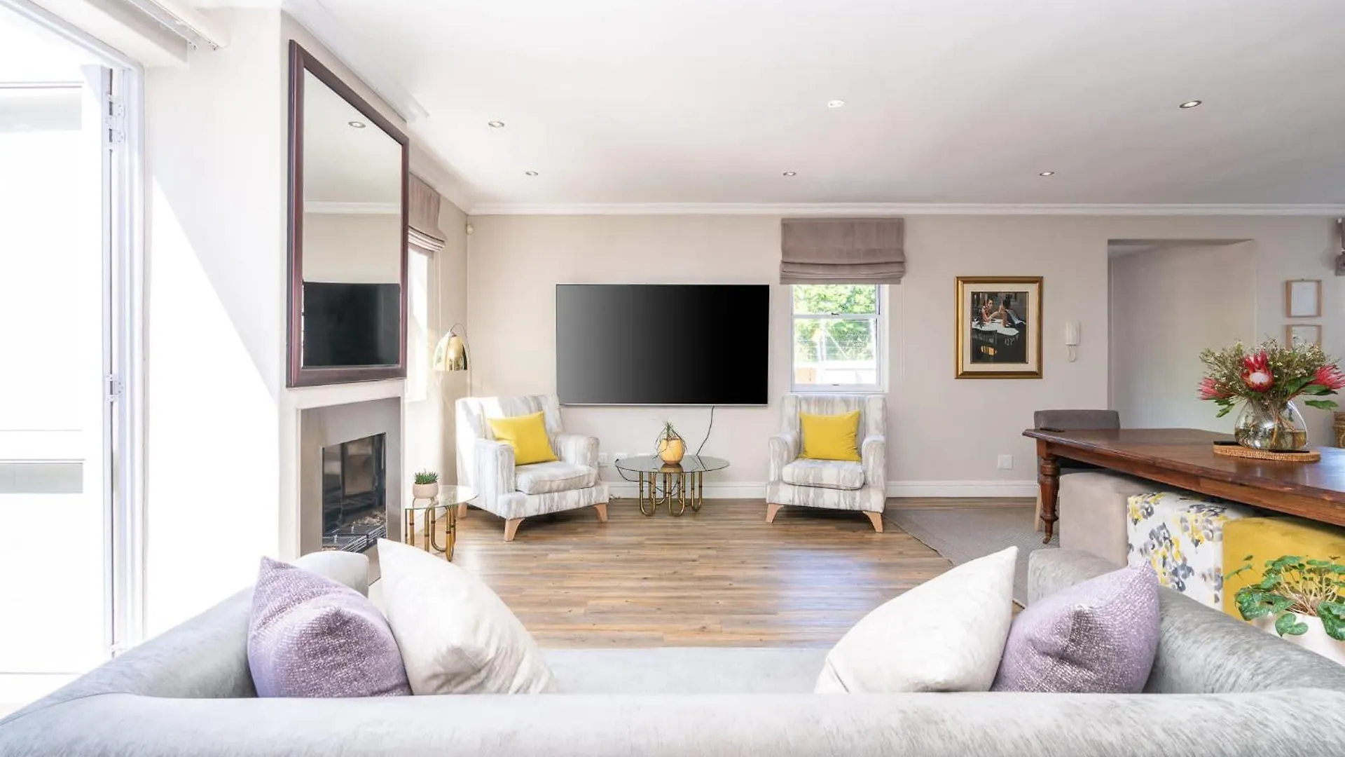 4 Bedroom Haven In Chelsea Village Cape Town 0*,  South Africa